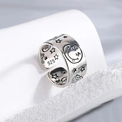 Personality Smile Face Poker Finger Ring